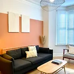 Taffs Mead House Central City Location, Nr Stadium, Family Friendly!