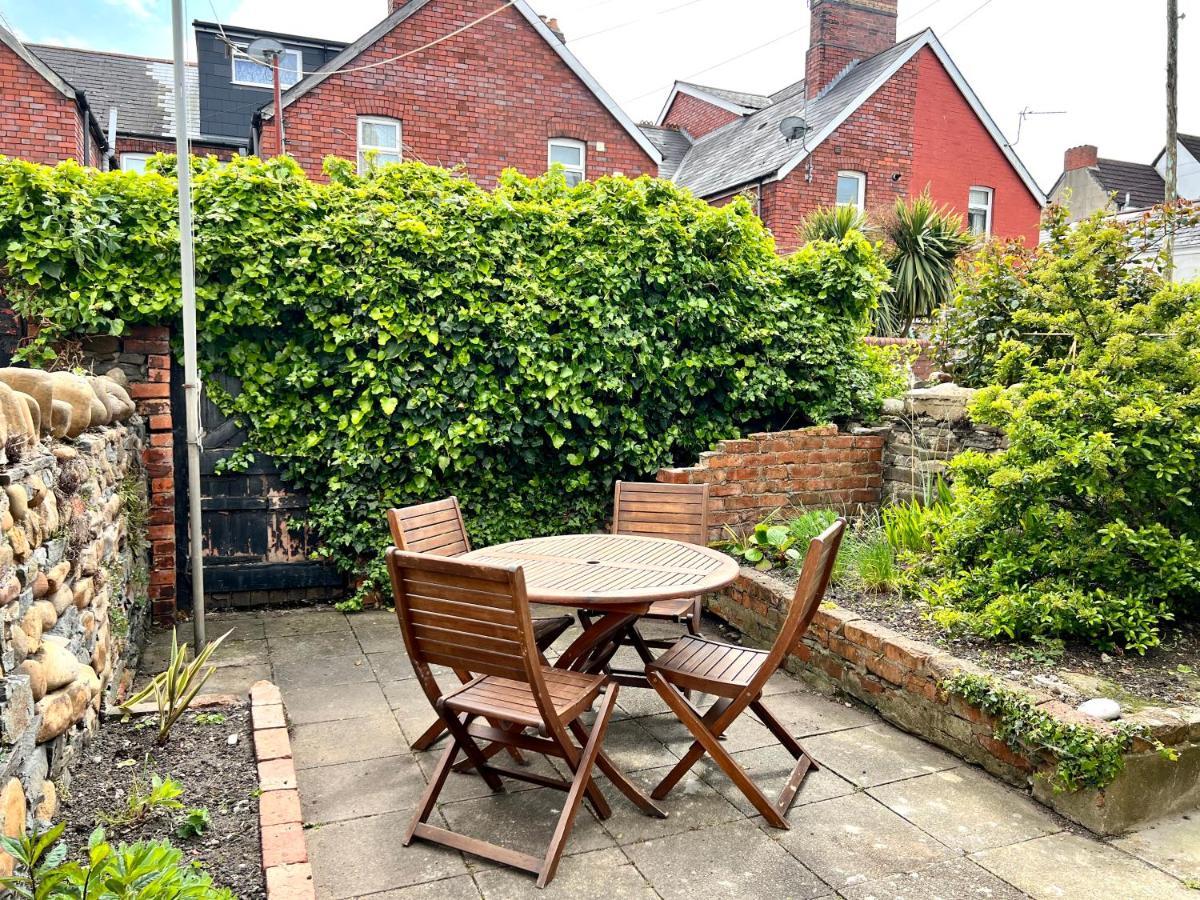 Holiday home Taffs Mead House Location, Nr Stadium, Family Friendly